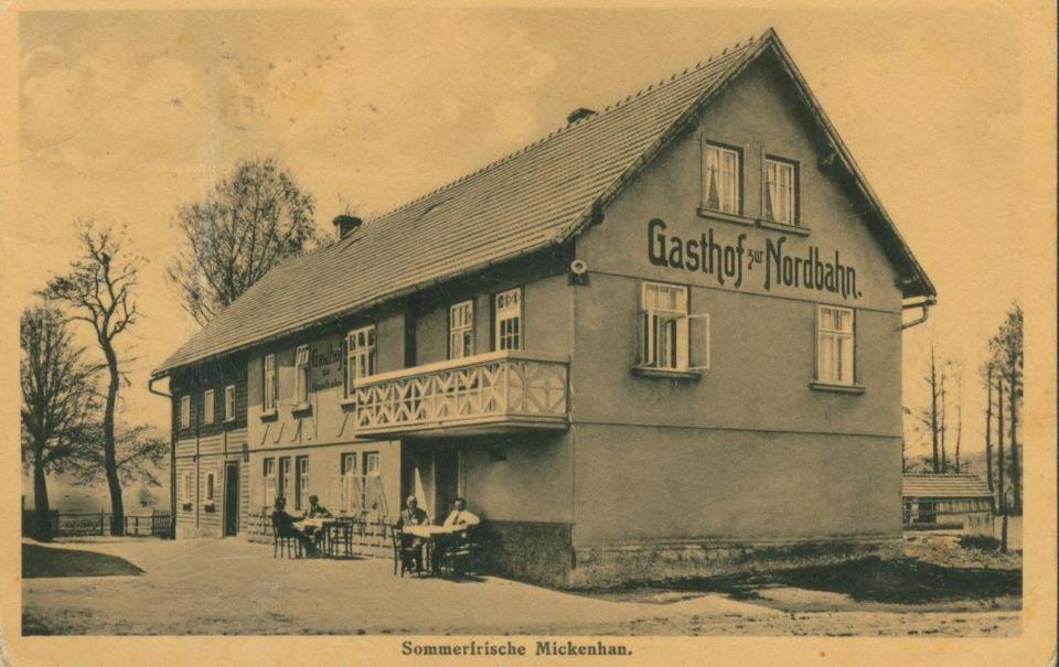 Drevenka Hotel Provodin Екстериор снимка