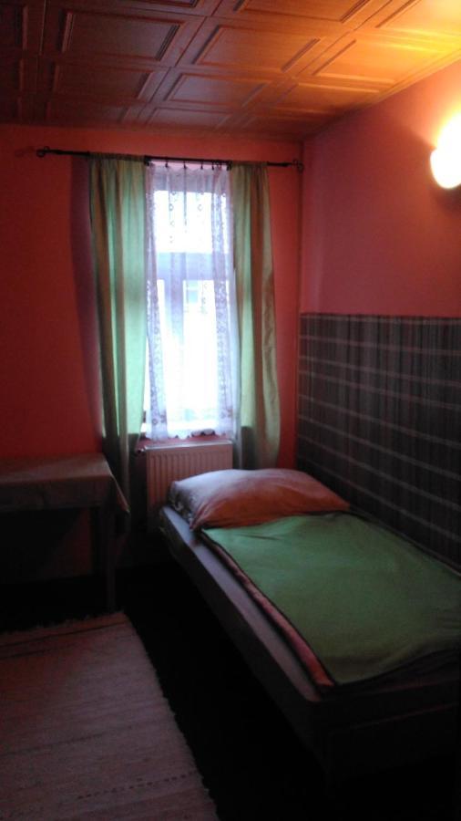 Drevenka Hotel Provodin Екстериор снимка