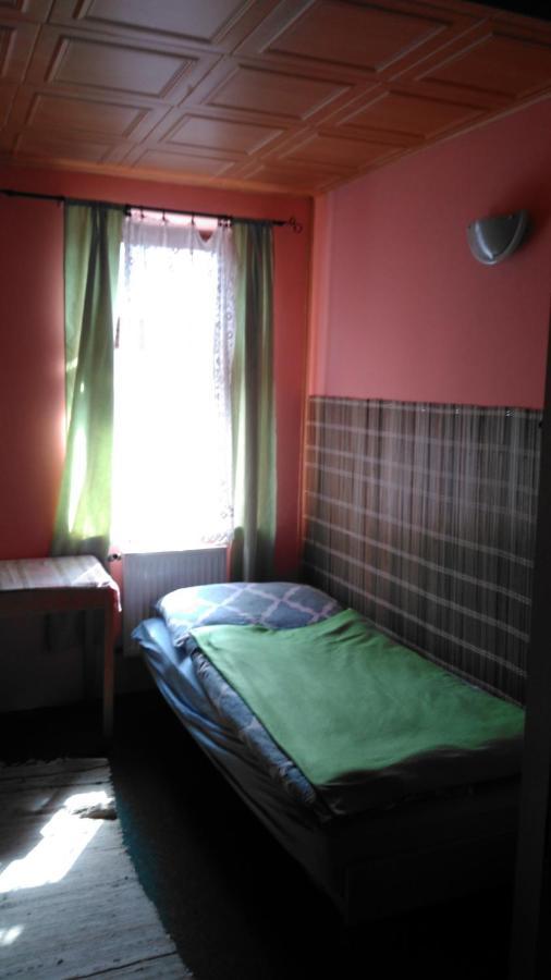 Drevenka Hotel Provodin Екстериор снимка