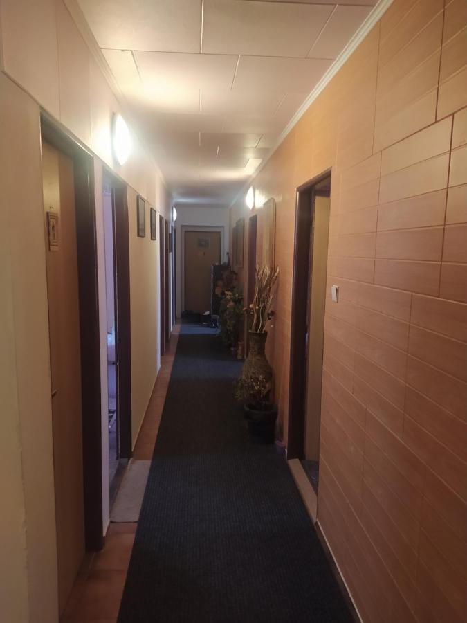Drevenka Hotel Provodin Екстериор снимка