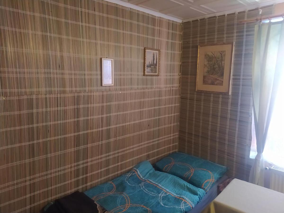 Drevenka Hotel Provodin Екстериор снимка